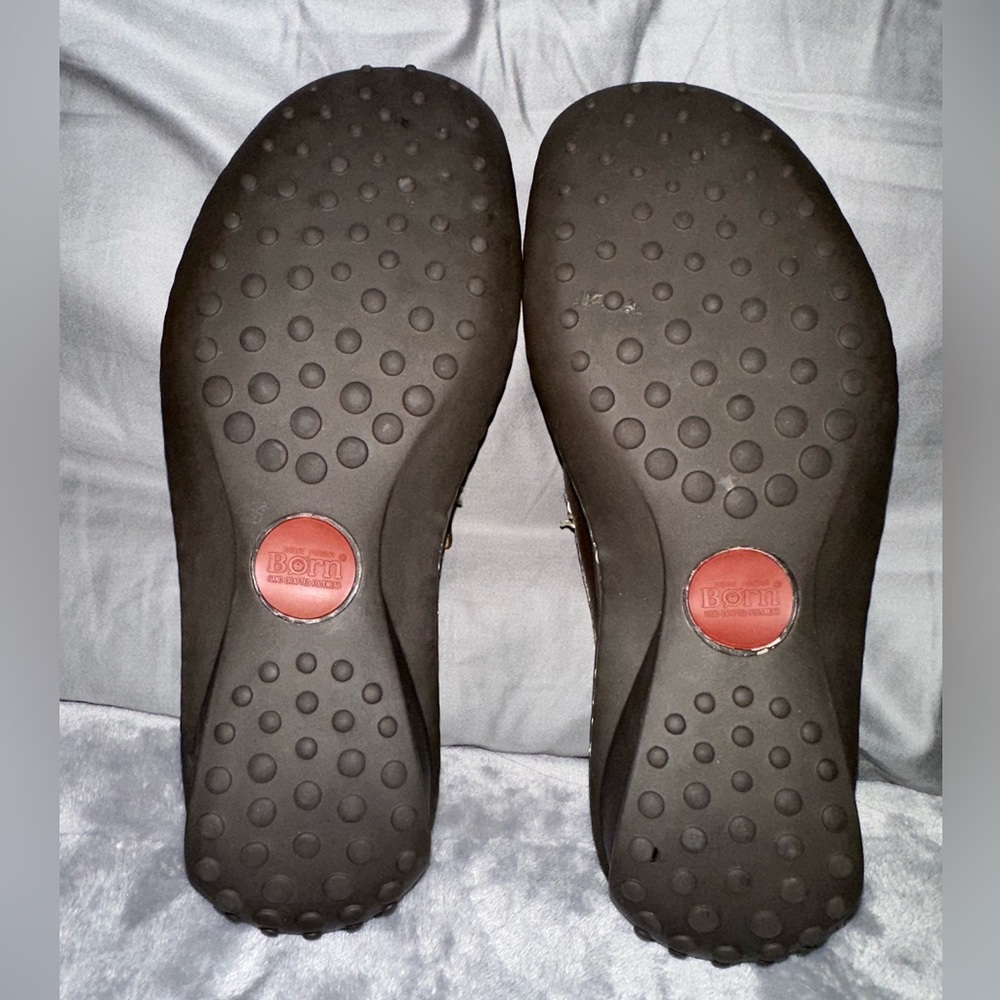 Born Brown Leather Clogs Size 6.5 - Picture 9 of 9